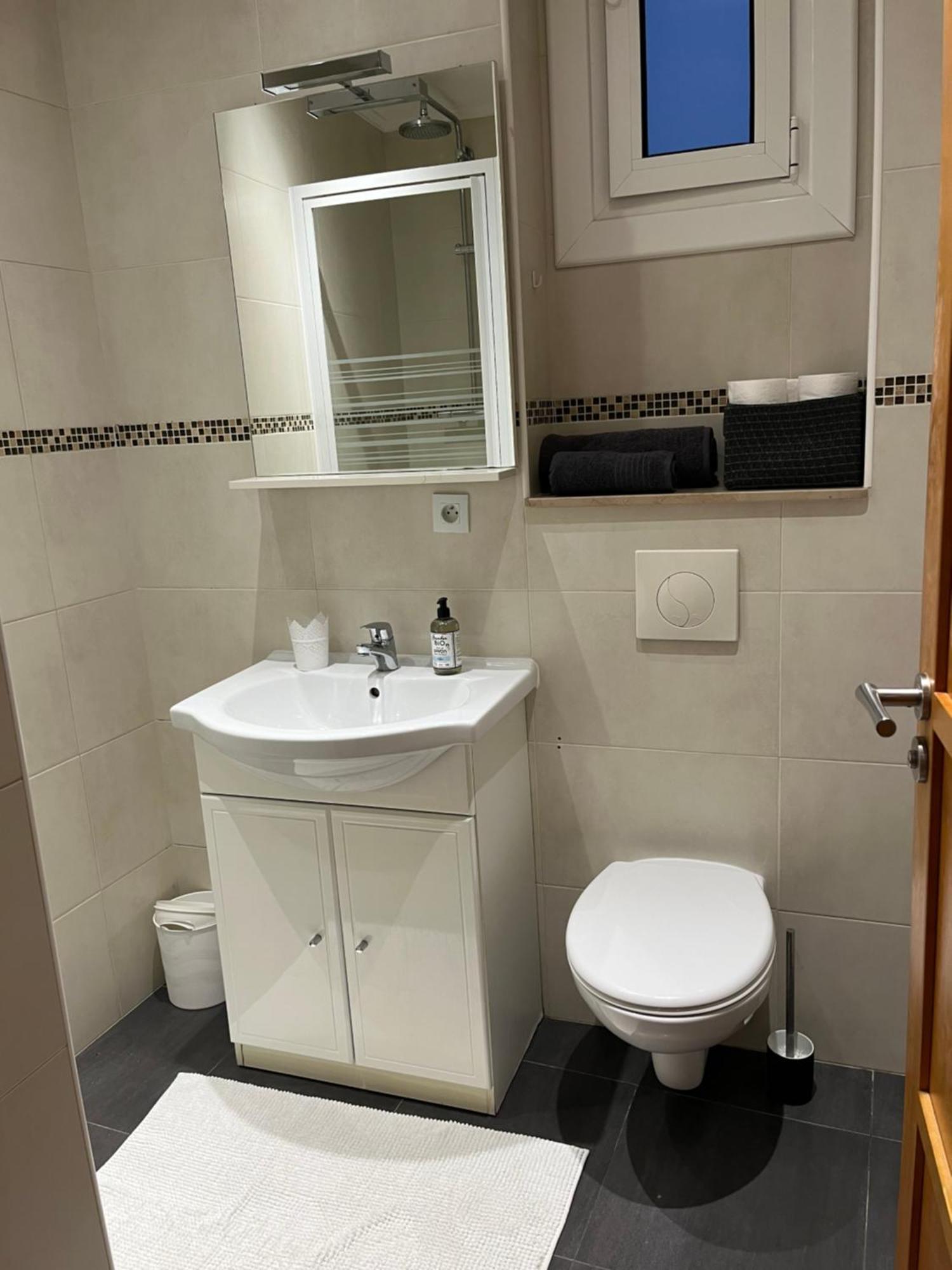 ボーソレイユDuplex A La Frontiere De Monacoアパートメント エクステリア 写真